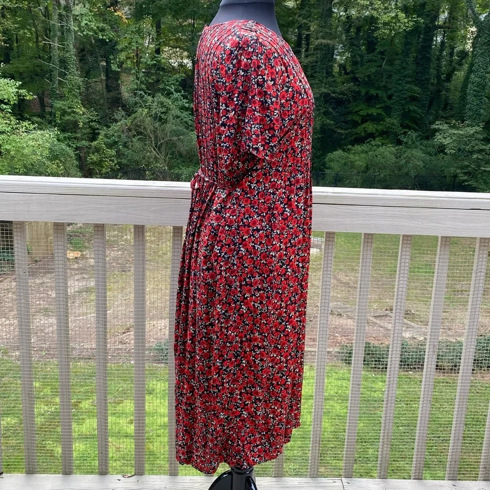 Floral Red Midi Dress - Picture 3 of 12
